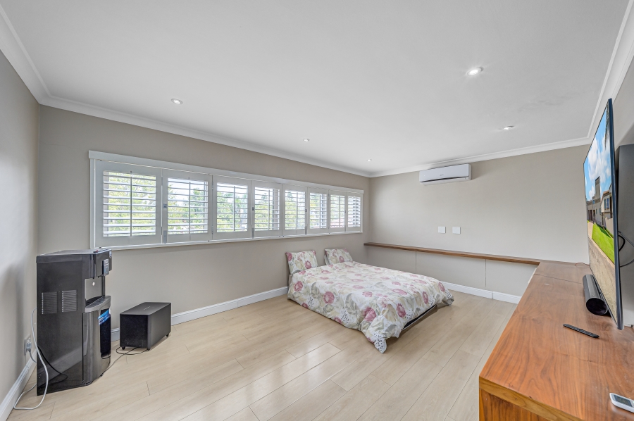 5 Bedroom Property for Sale in Kyalami Estates Gauteng