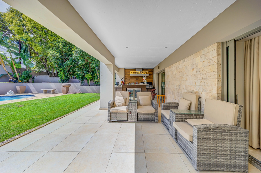 5 Bedroom Property for Sale in Kyalami Estates Gauteng