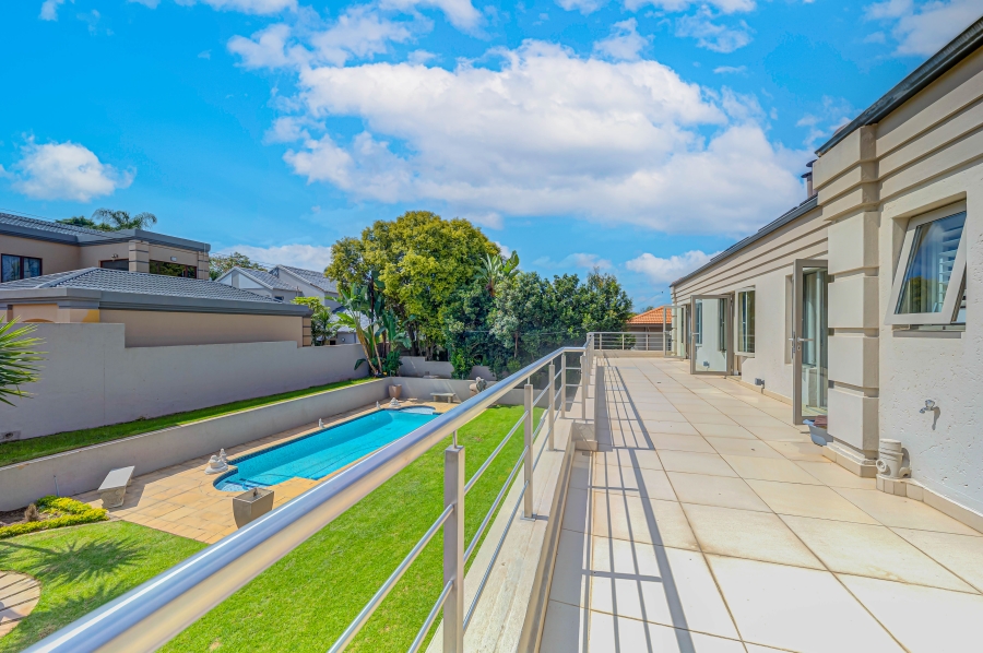 5 Bedroom Property for Sale in Kyalami Estates Gauteng