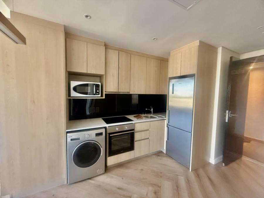 To Let 1 Bedroom Property for Rent in Benmore Gardens Gauteng