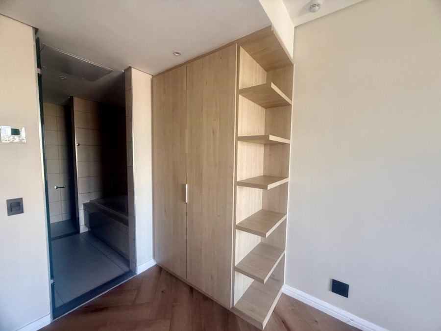 To Let 1 Bedroom Property for Rent in Benmore Gardens Gauteng