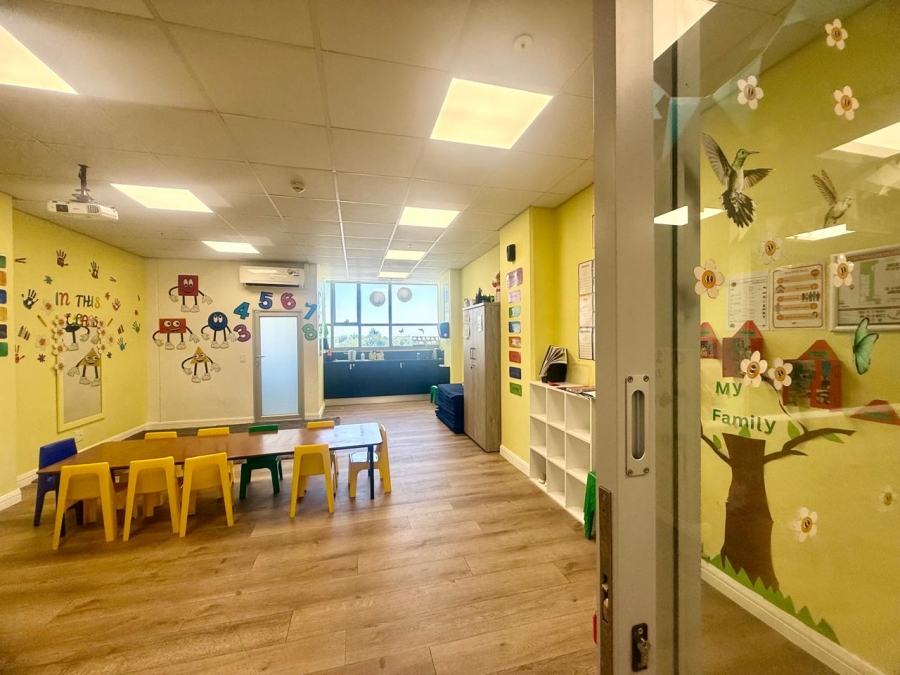 To Let 1 Bedroom Property for Rent in Benmore Gardens Gauteng