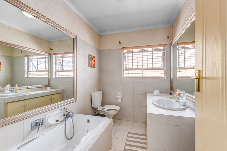 3 Bedroom Property for Sale in Edenburg Gauteng