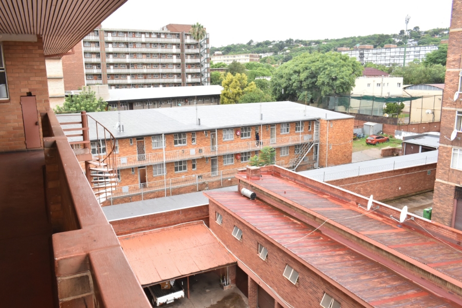 1 Bedroom Property for Sale in Sunnyside Gauteng
