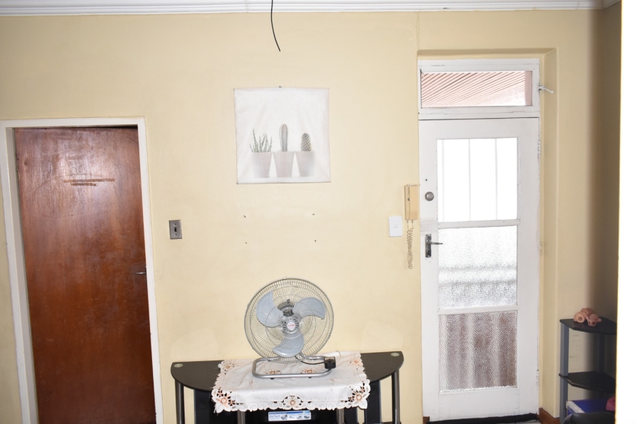 1 Bedroom Property for Sale in Sunnyside Gauteng