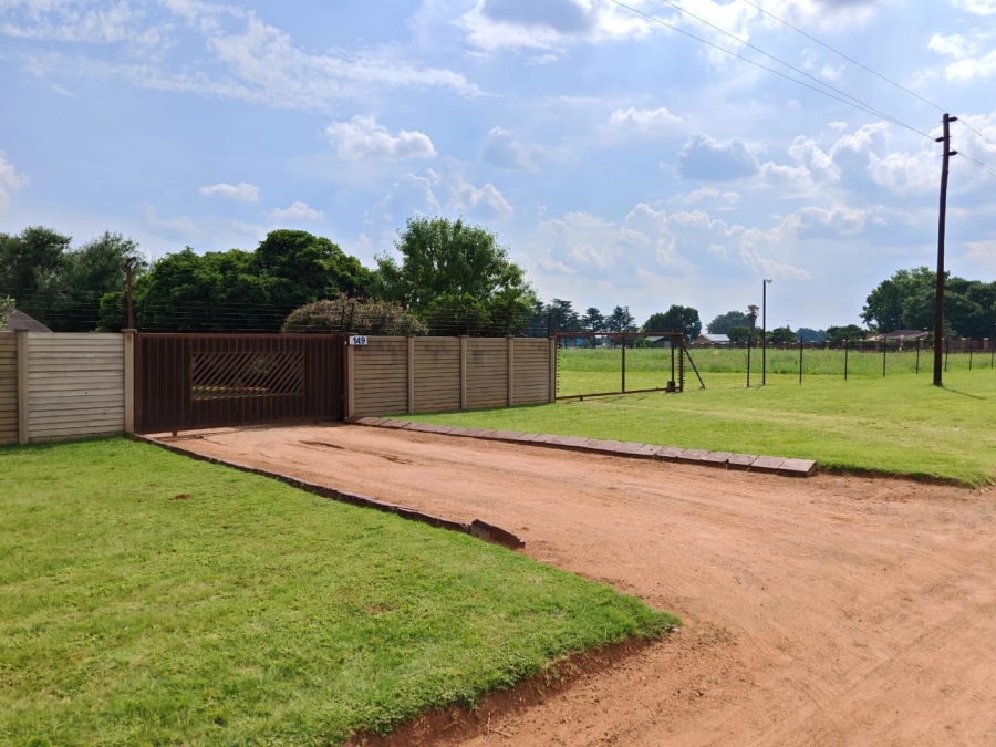 3 Bedroom Property for Sale in Buyscelia Gauteng