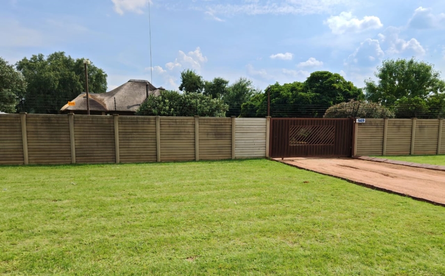 3 Bedroom Property for Sale in Buyscelia Gauteng