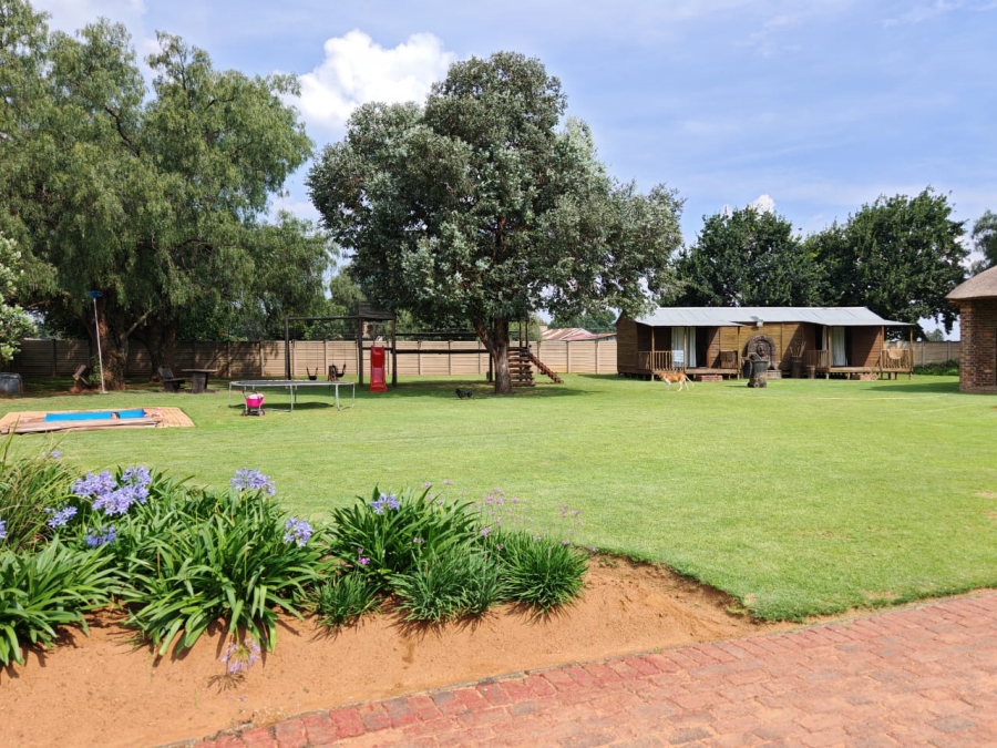 3 Bedroom Property for Sale in Buyscelia Gauteng