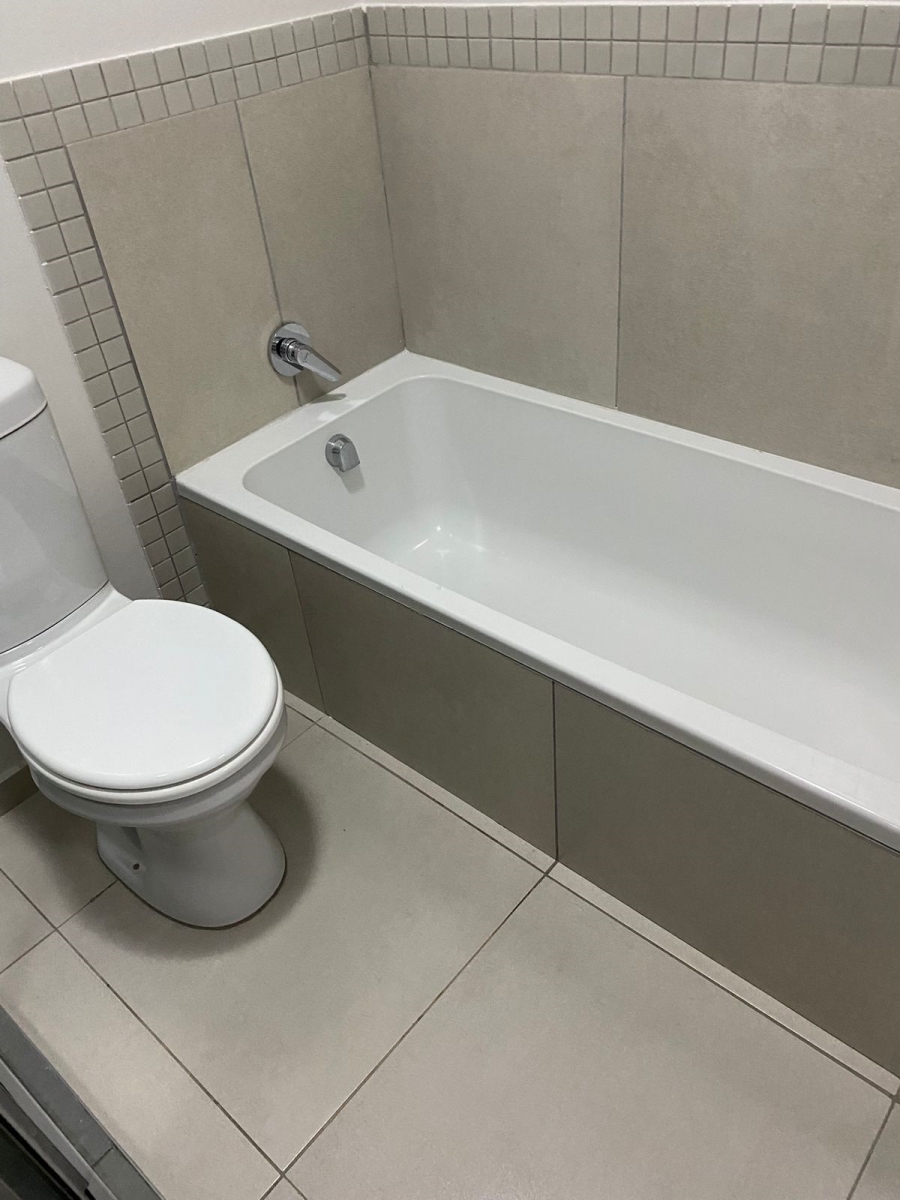 To Let 2 Bedroom Property for Rent in Fourways Gauteng