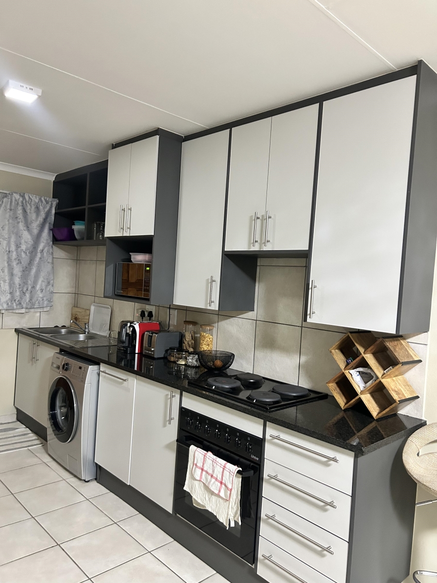 2 Bedroom Property for Sale in Rynfield Gauteng