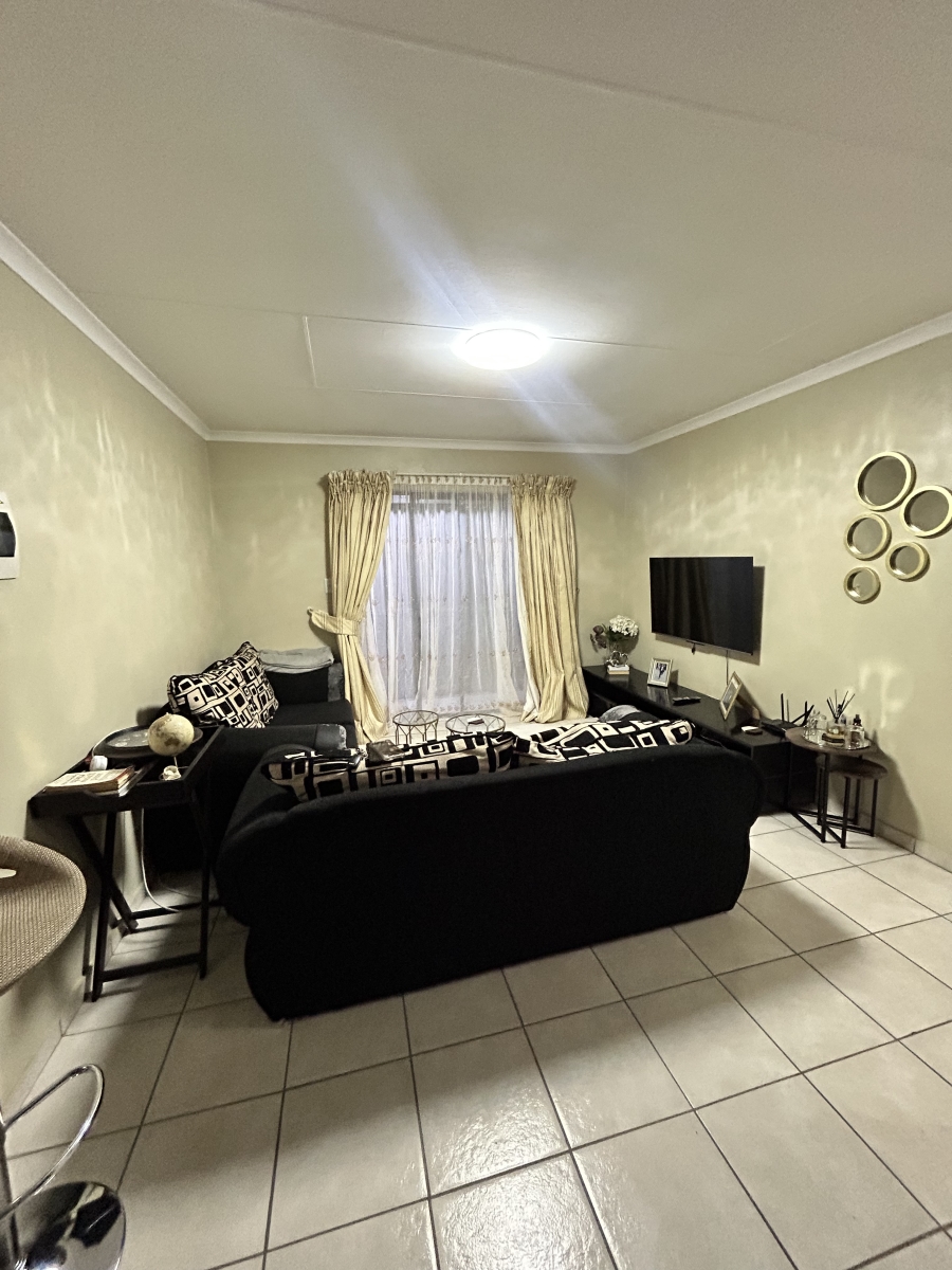 2 Bedroom Property for Sale in Rynfield Gauteng