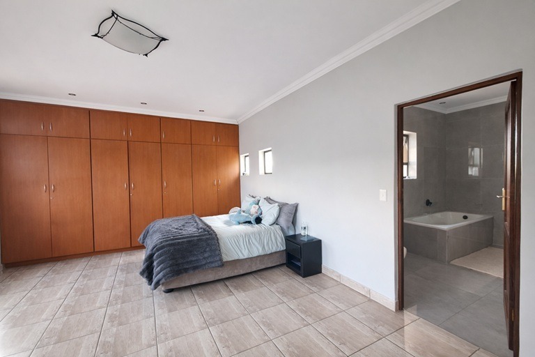 3 Bedroom Property for Sale in Midstream Estate Gauteng