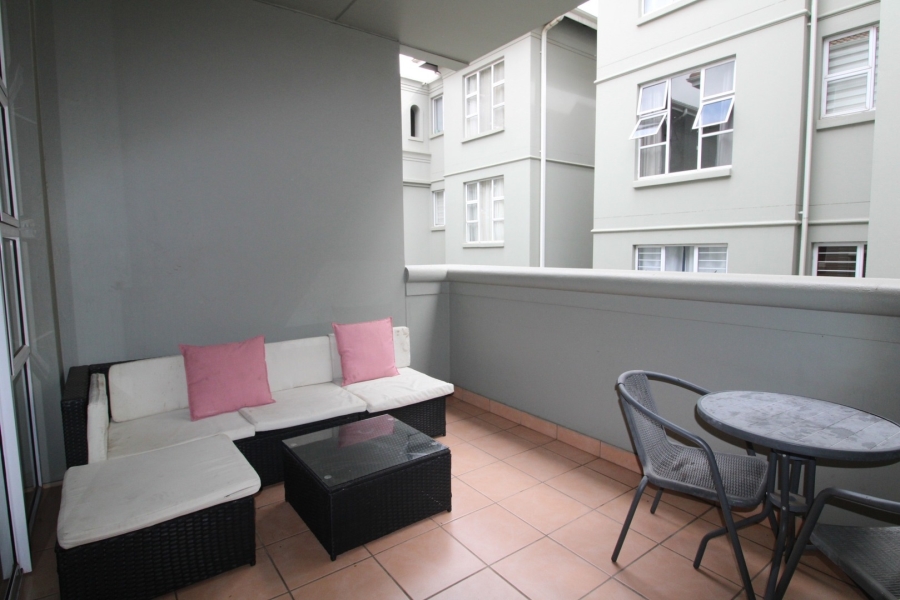 To Let 2 Bedroom Property for Rent in Bryanston Gauteng