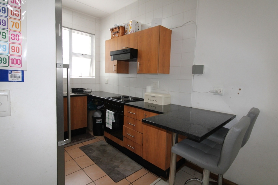 To Let 2 Bedroom Property for Rent in Bryanston Gauteng