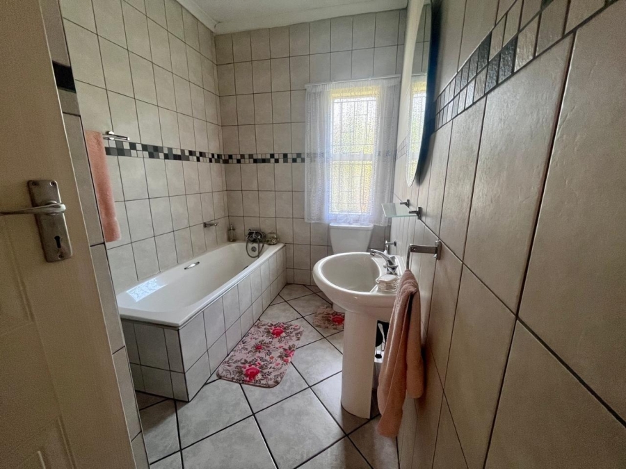2 Bedroom Property for Sale in Vanderbijlpark SE 2 Gauteng