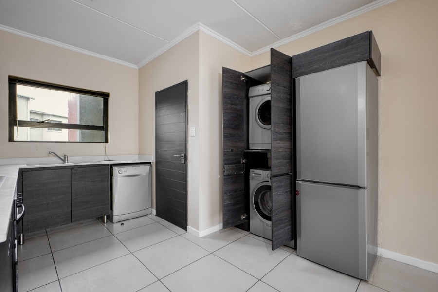 2 Bedroom Property for Sale in Fourways Gauteng