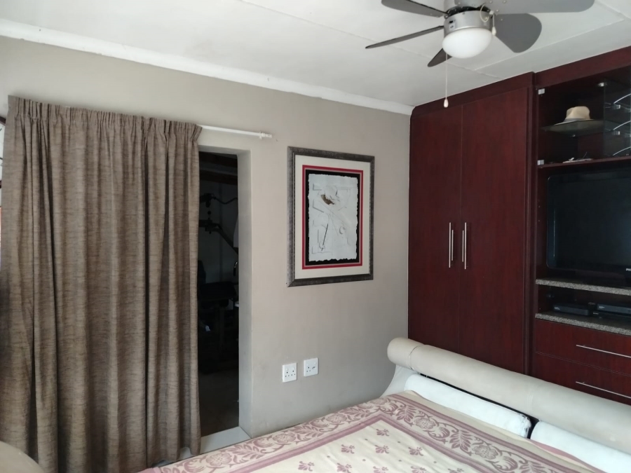 6 Bedroom Property for Sale in Vanderbijlpark SE 1 Gauteng