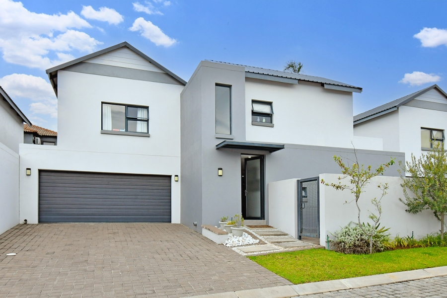 3 Bedroom Property for Sale in Broadacres Gauteng