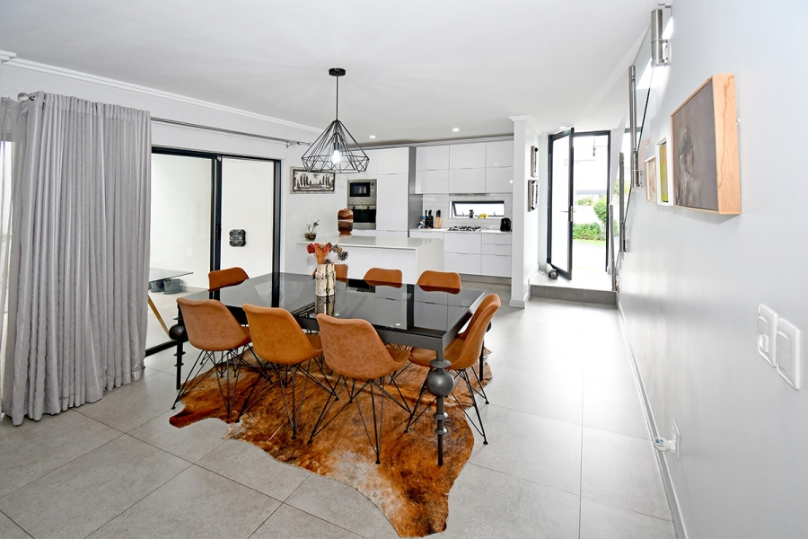 3 Bedroom Property for Sale in Broadacres Gauteng