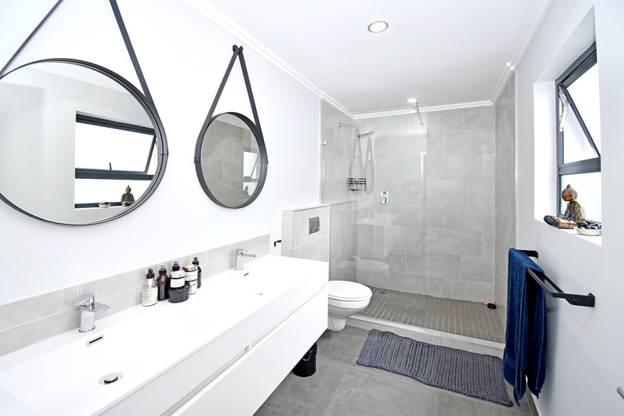 3 Bedroom Property for Sale in Broadacres Gauteng