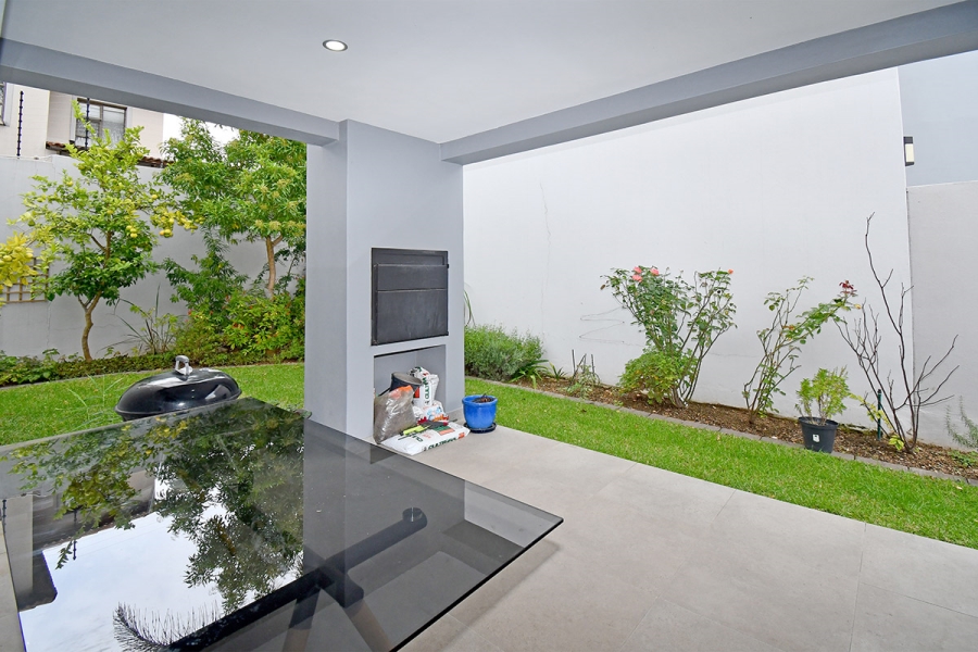 3 Bedroom Property for Sale in Broadacres Gauteng