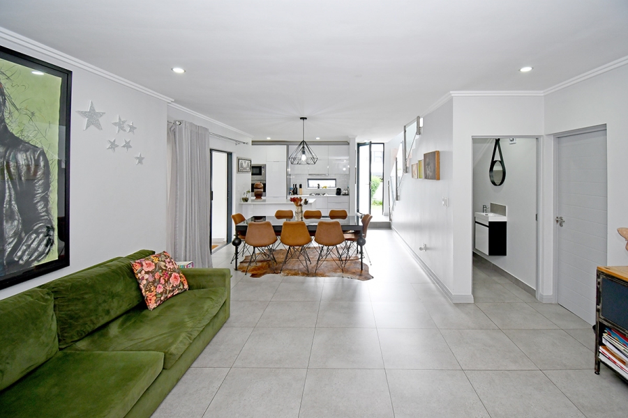 3 Bedroom Property for Sale in Broadacres Gauteng