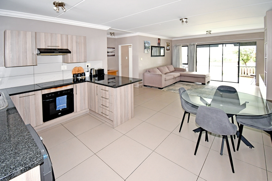 2 Bedroom Property for Sale in Broadacres Gauteng