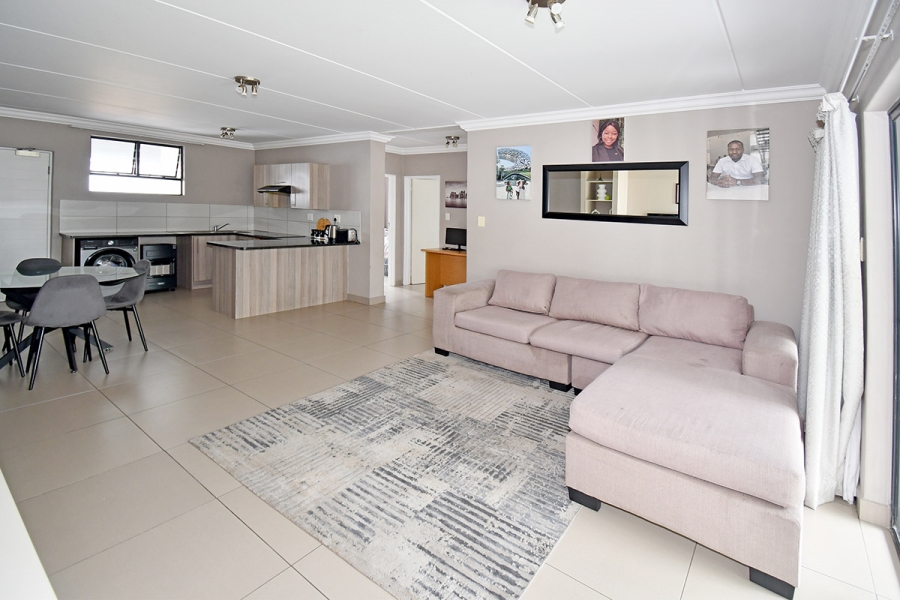 2 Bedroom Property for Sale in Broadacres Gauteng