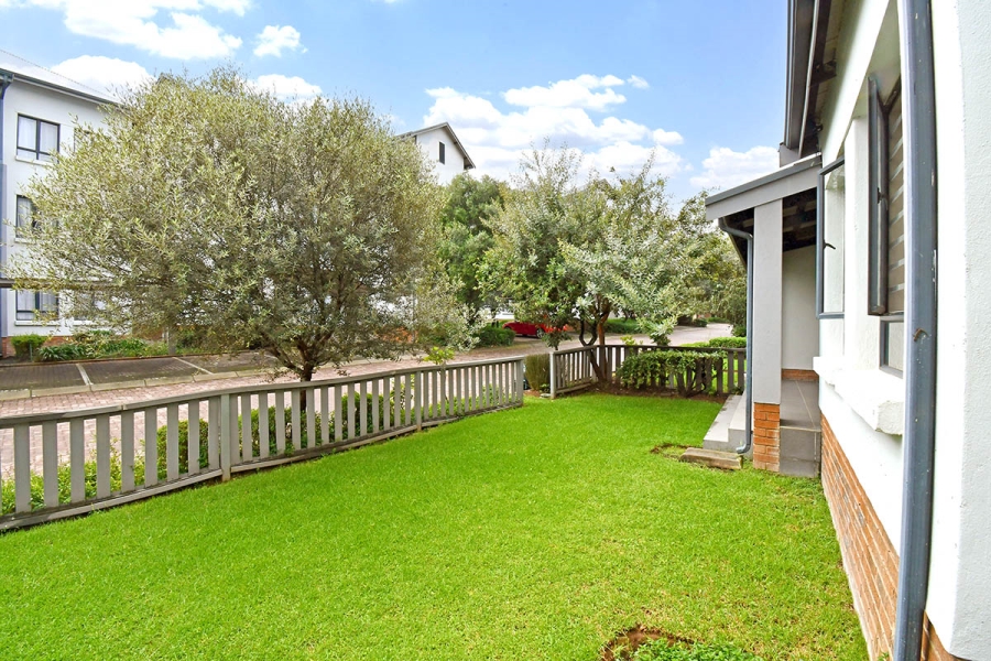 2 Bedroom Property for Sale in Broadacres Gauteng