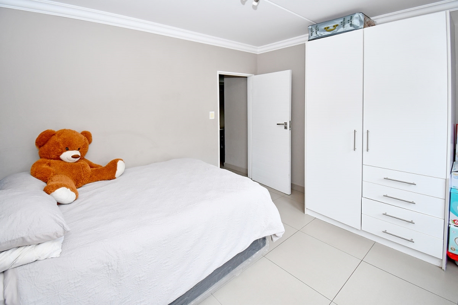 2 Bedroom Property for Sale in Broadacres Gauteng