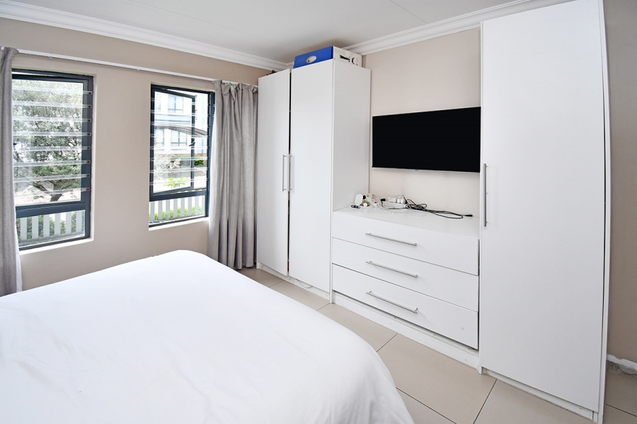 2 Bedroom Property for Sale in Broadacres Gauteng