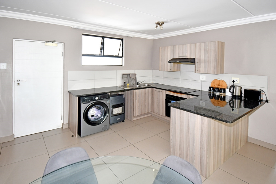 2 Bedroom Property for Sale in Broadacres Gauteng