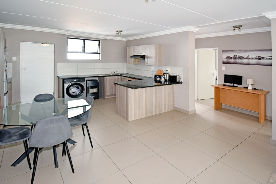2 Bedroom Property for Sale in Broadacres Gauteng
