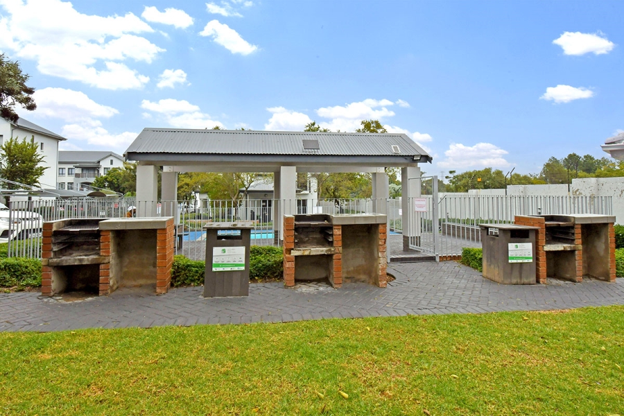 2 Bedroom Property for Sale in Broadacres Gauteng