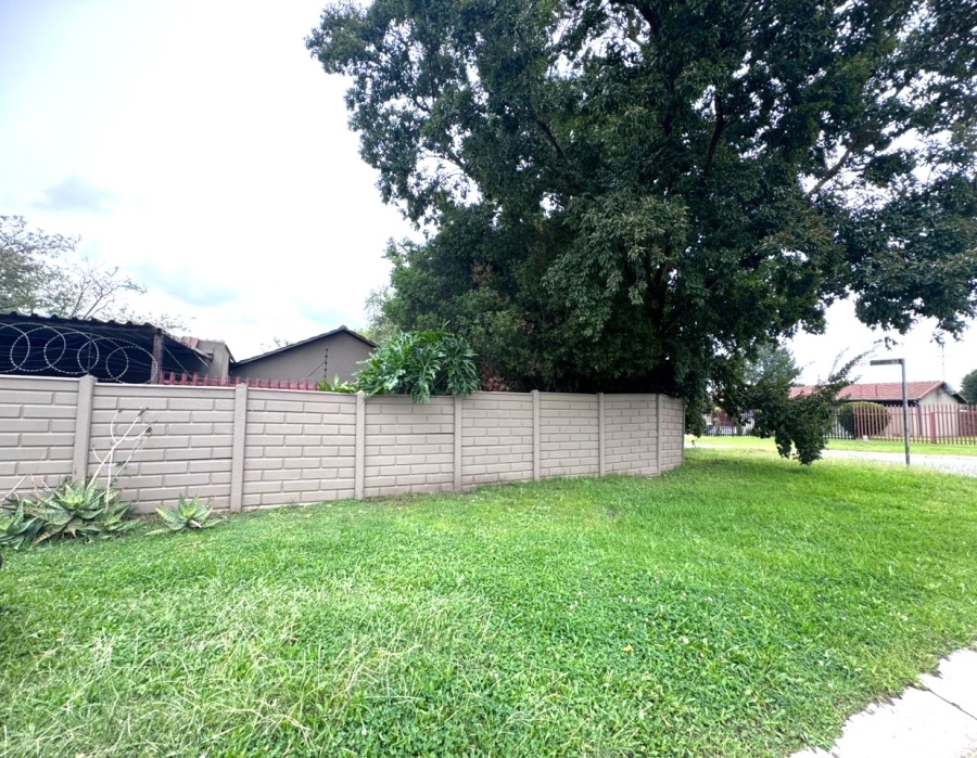 4 Bedroom Property for Sale in Dalpark Ext 1 Gauteng
