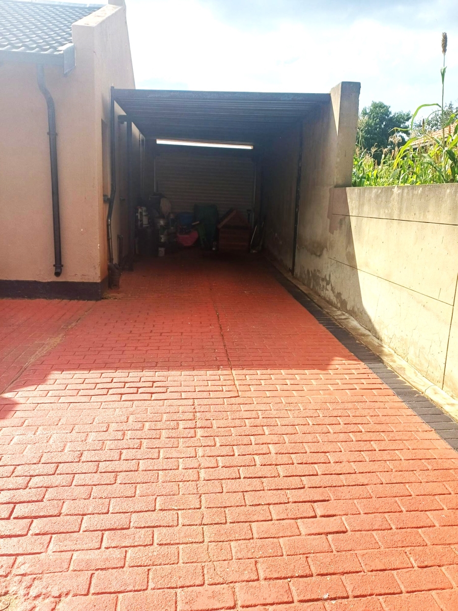 3 Bedroom Property for Sale in Vosloorus Gauteng