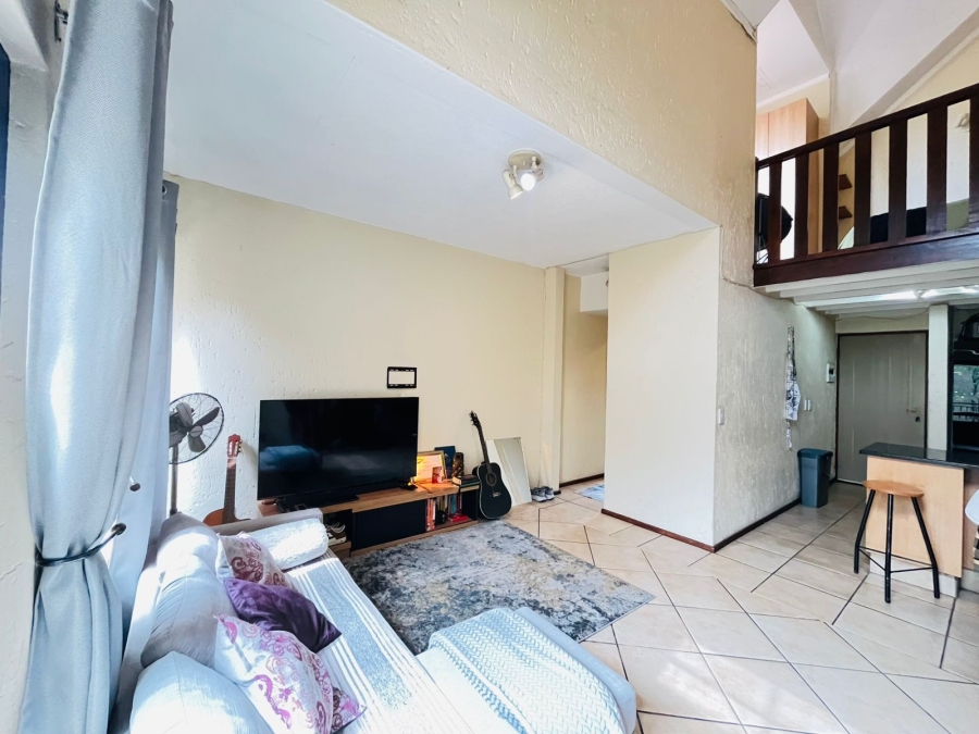 1 Bedroom Property for Sale in Pineslopes Gauteng