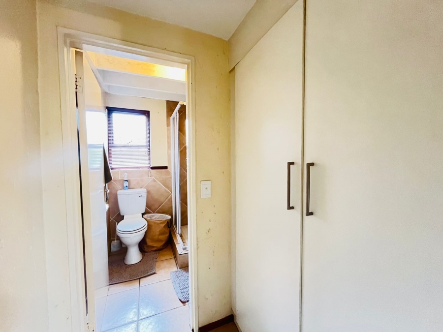 1 Bedroom Property for Sale in Pineslopes Gauteng