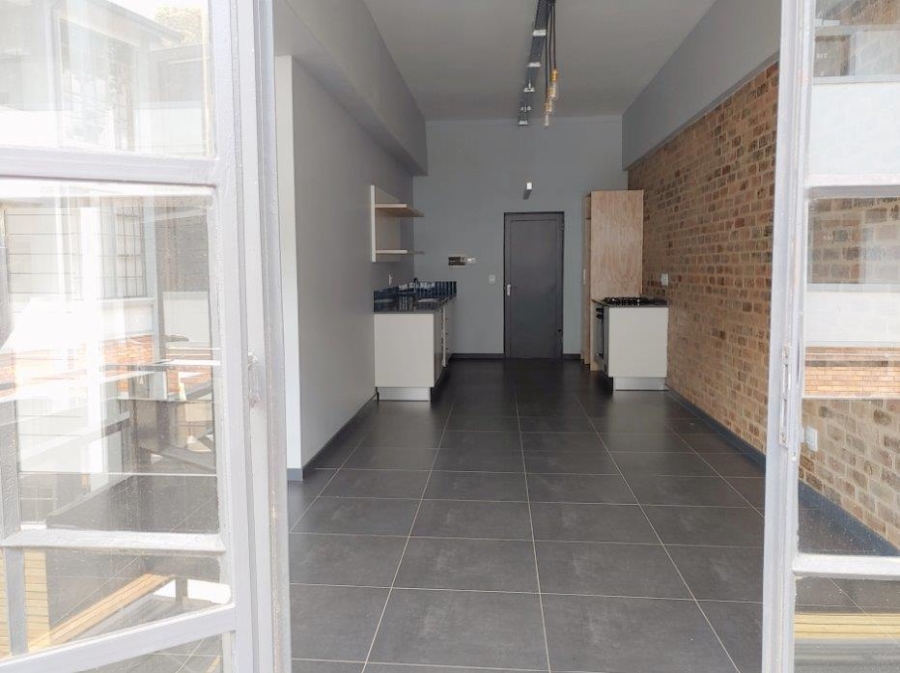 To Let 1 Bedroom Property for Rent in Braamfontein Gauteng