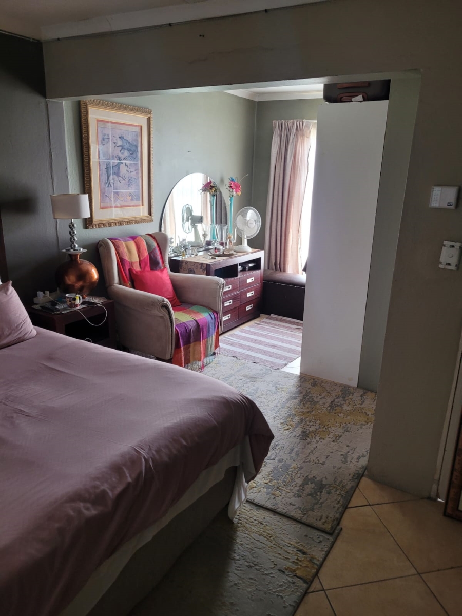 2 Bedroom Property for Sale in Fleurhof Gauteng
