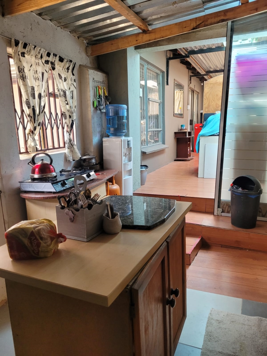 2 Bedroom Property for Sale in Fleurhof Gauteng