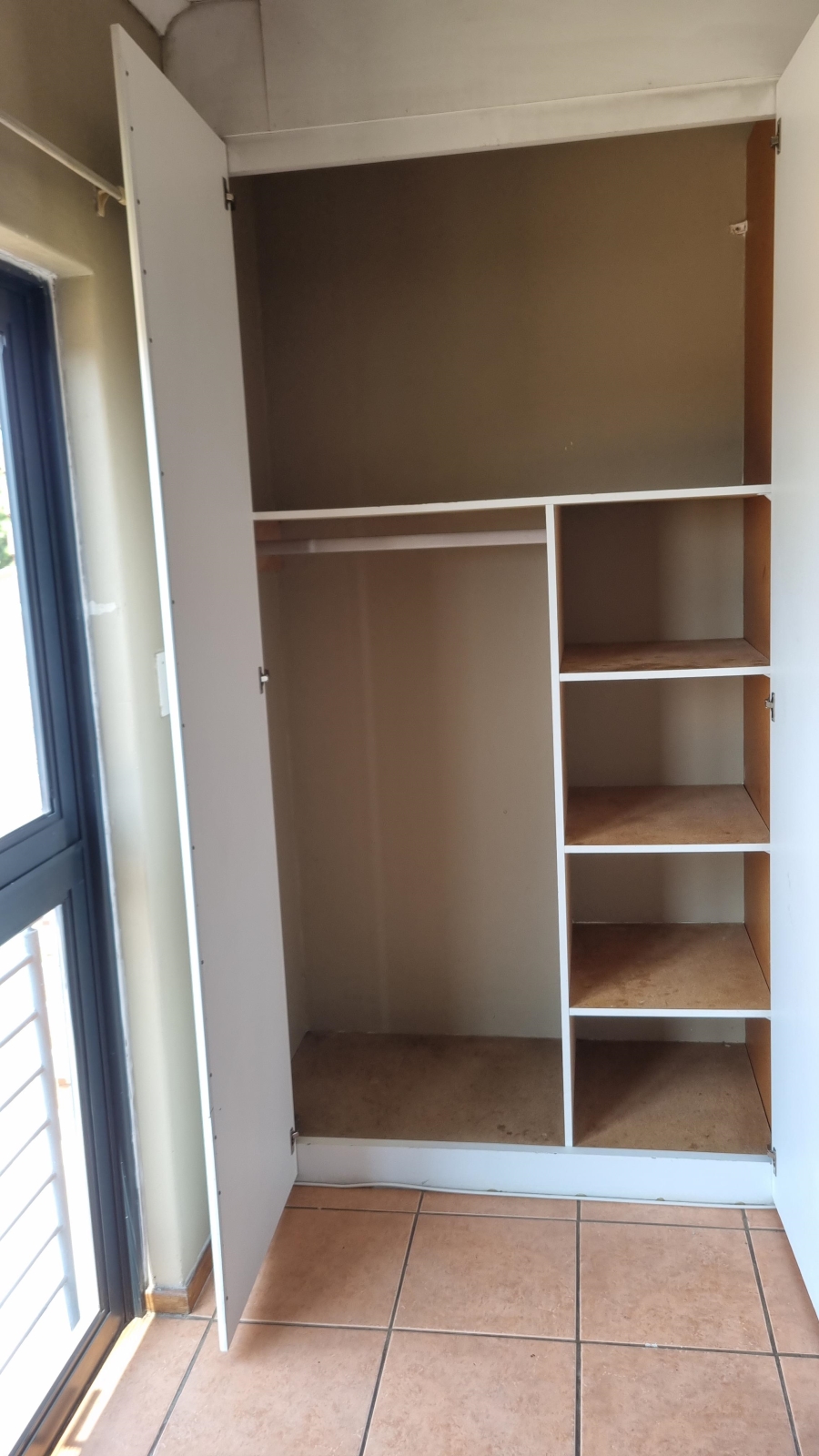 To Let 1 Bedroom Property for Rent in Auckland Park Gauteng