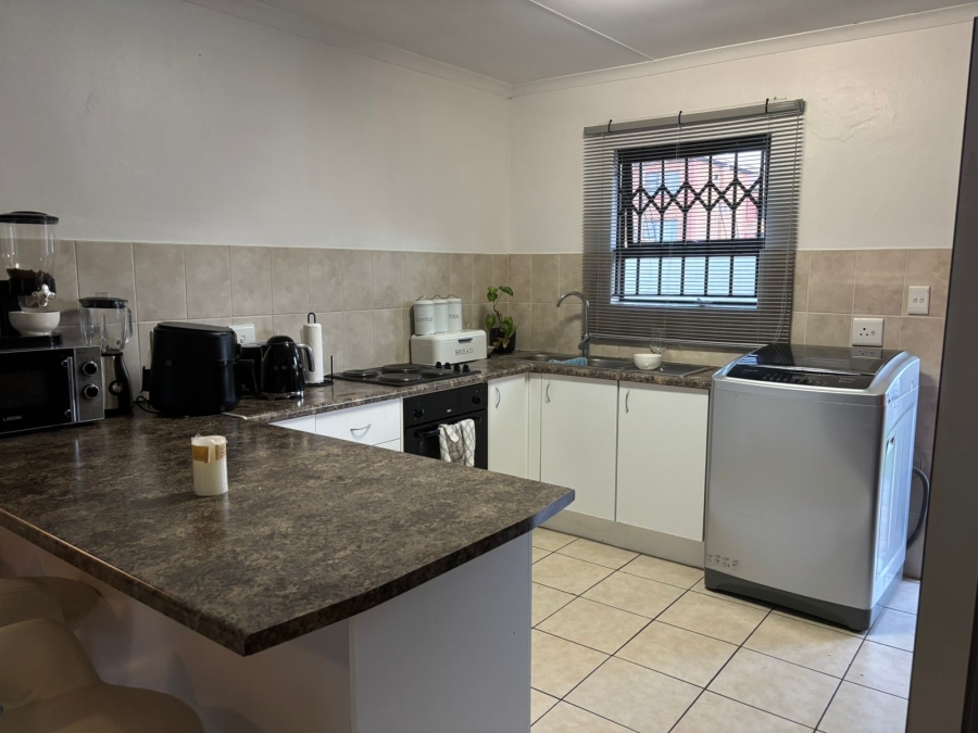 To Let 2 Bedroom Property for Rent in Groblerpark Gauteng