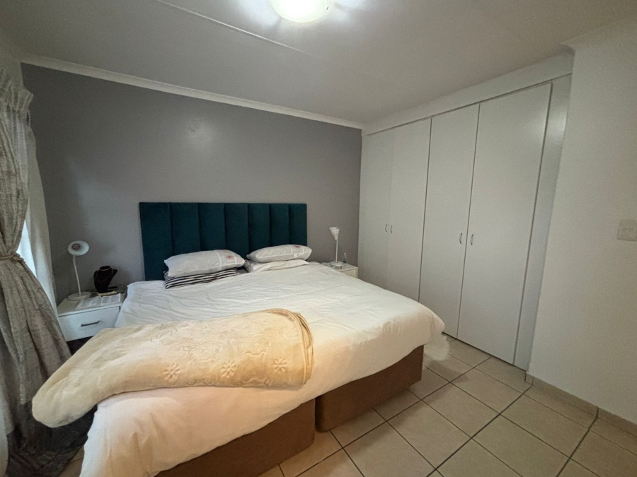 To Let 2 Bedroom Property for Rent in Groblerpark Gauteng
