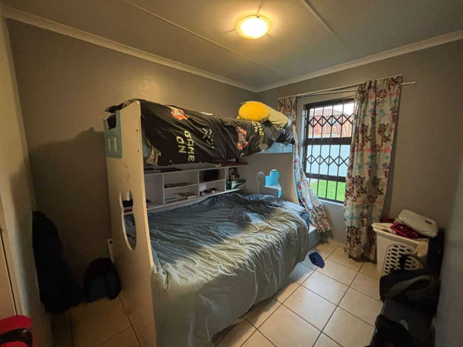 To Let 2 Bedroom Property for Rent in Groblerpark Gauteng