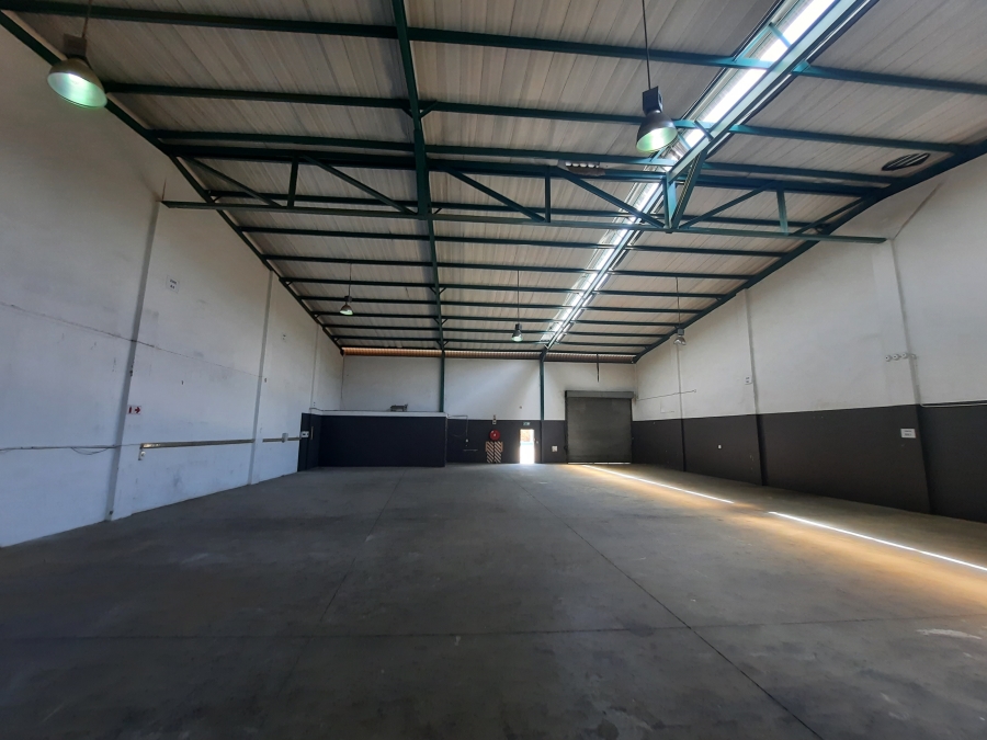 To Let Commercial Property for Rent in Robertville Gauteng
