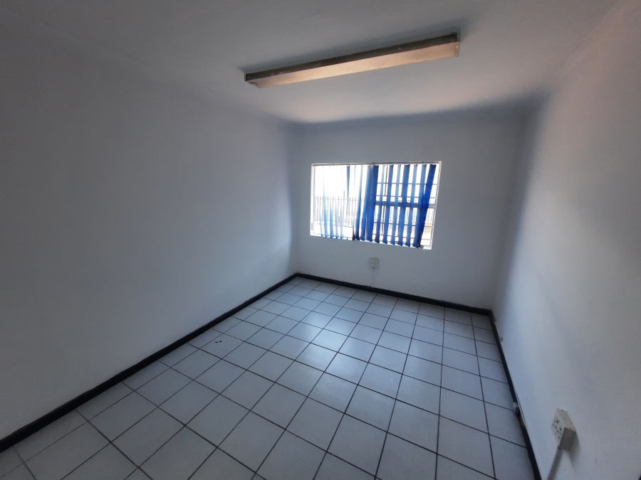 To Let Commercial Property for Rent in Robertville Gauteng
