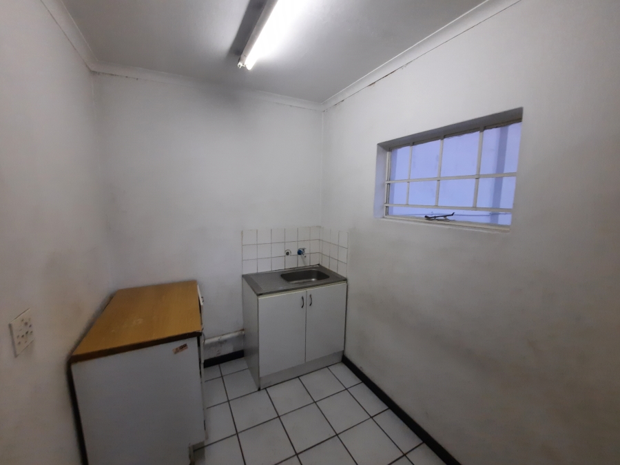 To Let Commercial Property for Rent in Robertville Gauteng