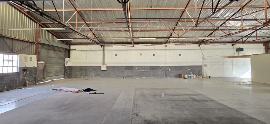 To Let Commercial Property for Rent in Robertville Gauteng