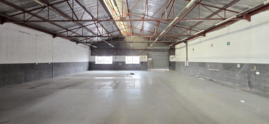 To Let Commercial Property for Rent in Robertville Gauteng